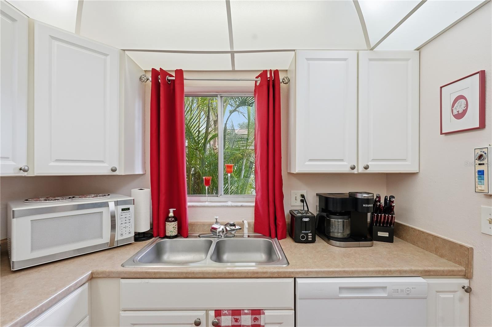 EASTWOOD SHORES 4 PH 1 - Residential