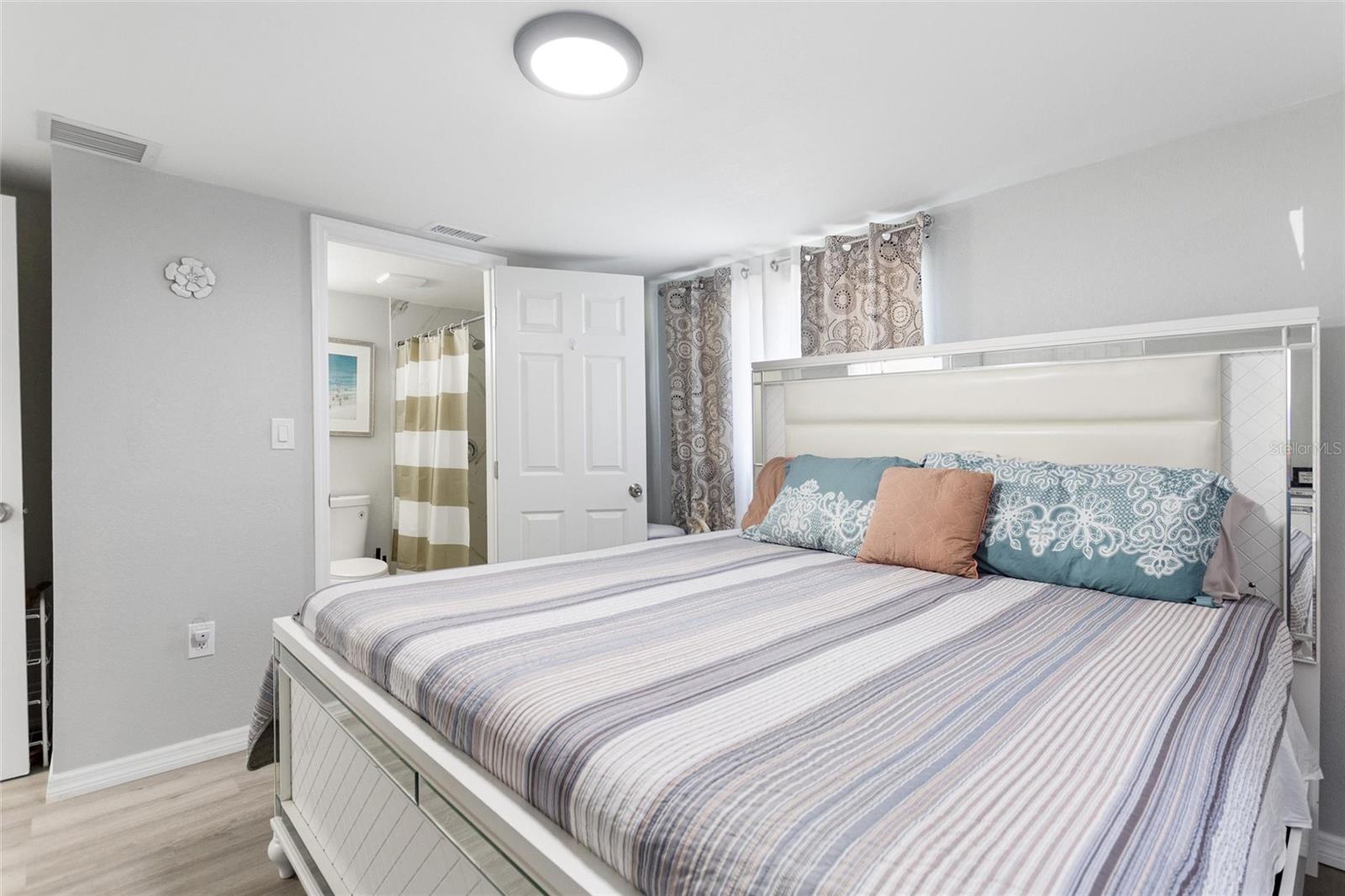 INTEROCEAN CITY SEC A - Residential