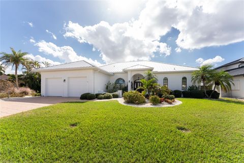 A home in PUNTA GORDA