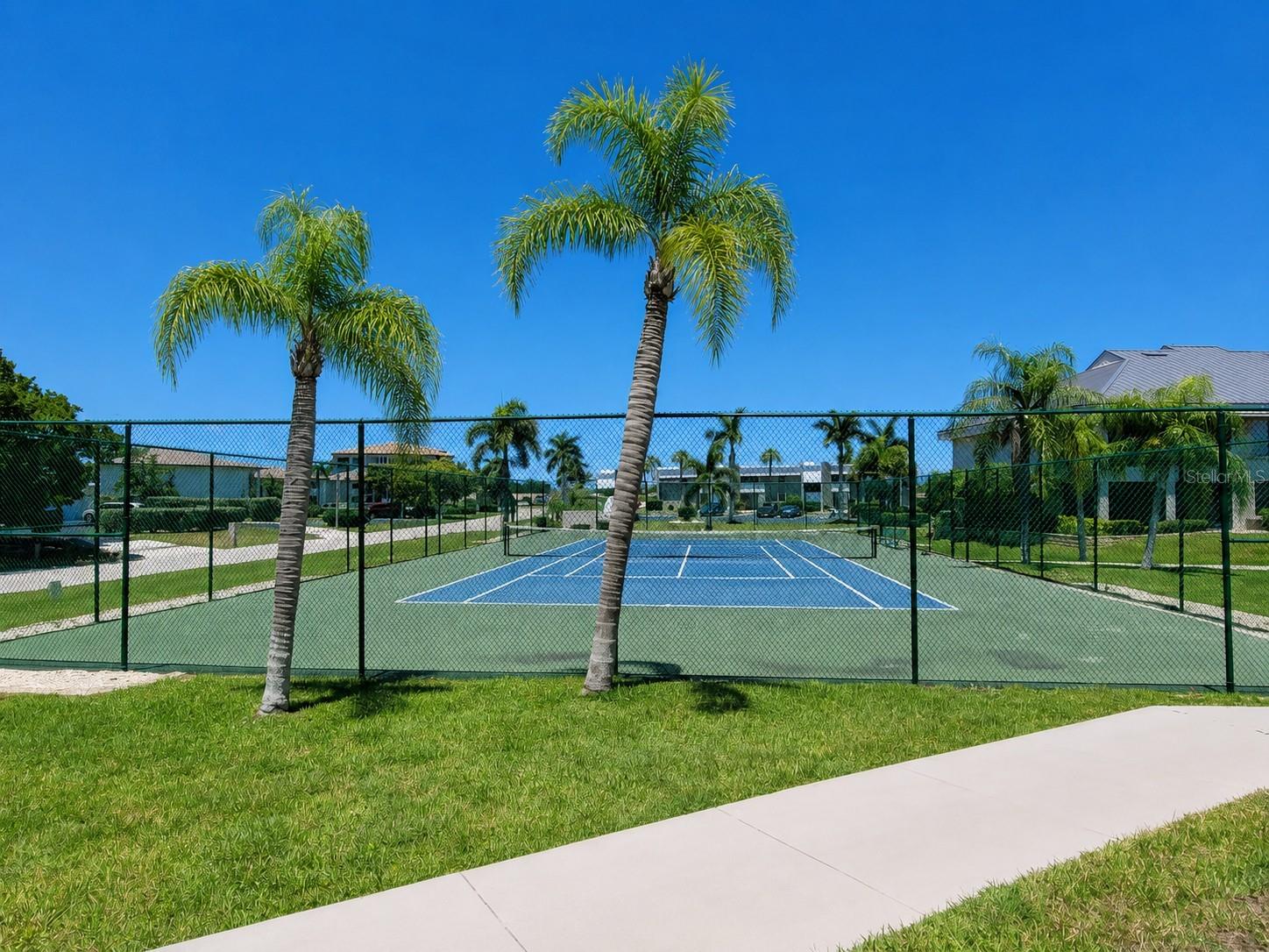 VENETIAN ISLES CONDO - Residential