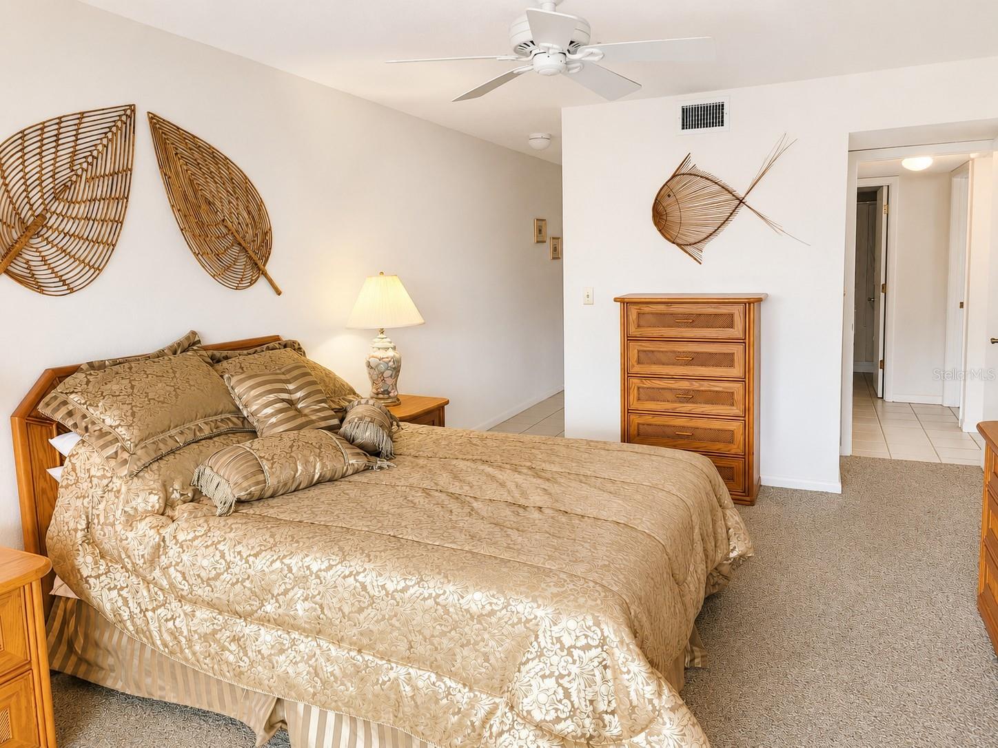 VENETIAN ISLES CONDO - Residential