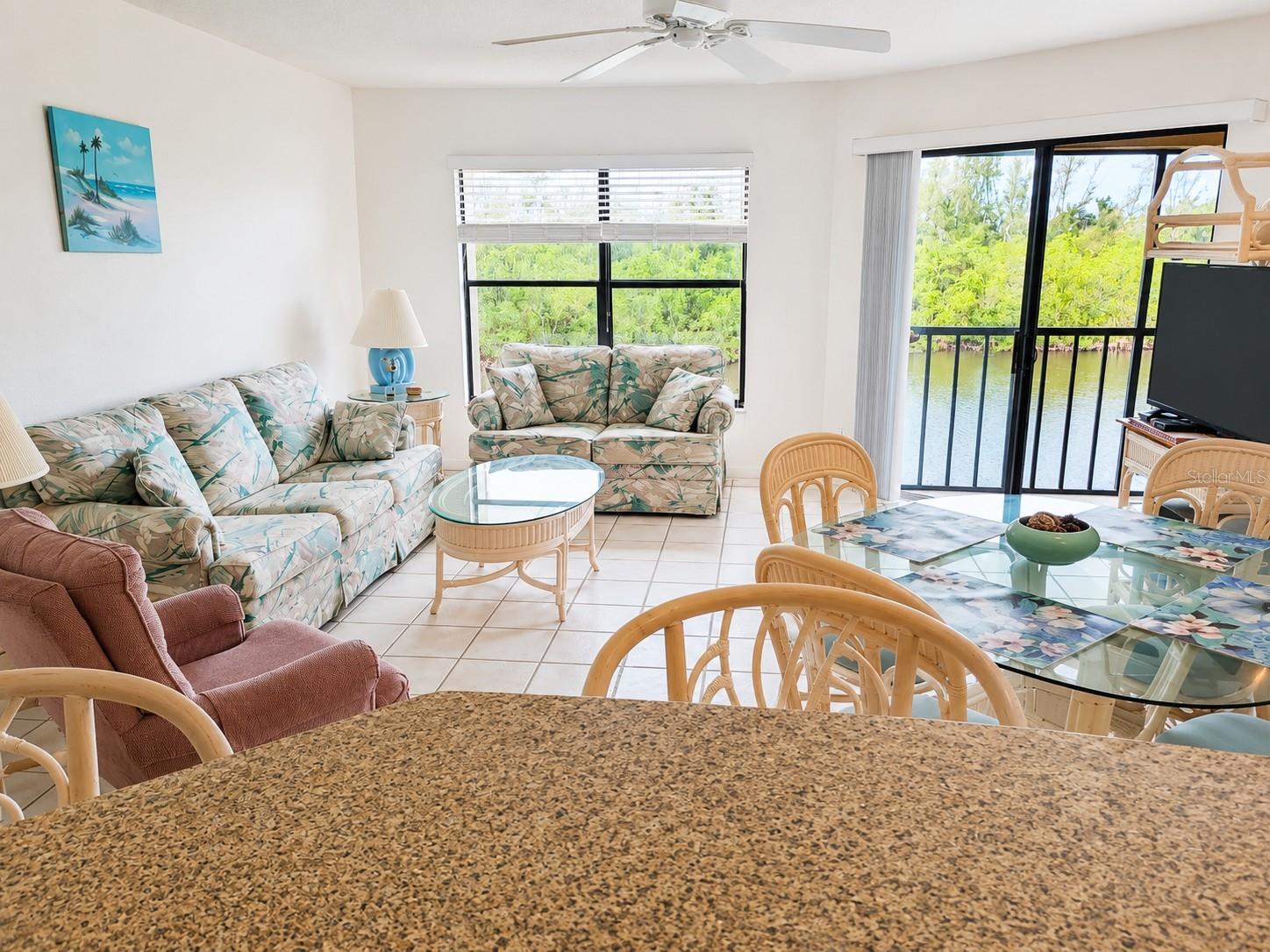 VENETIAN ISLES CONDO - Residential
