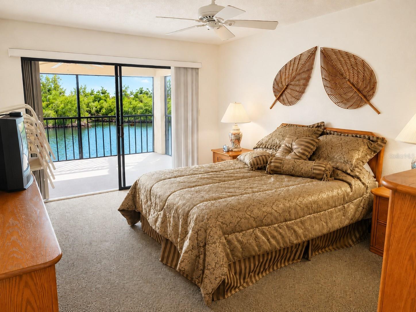 VENETIAN ISLES CONDO - Residential