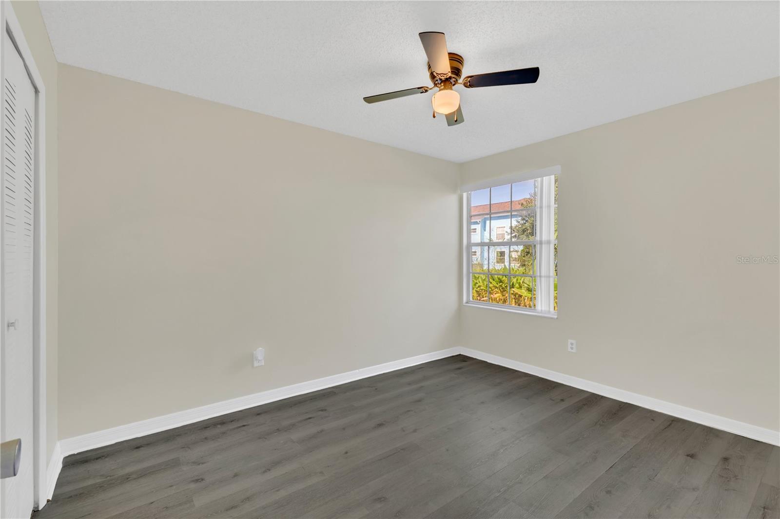 VILLAS AT SOMERSET THE - Residential