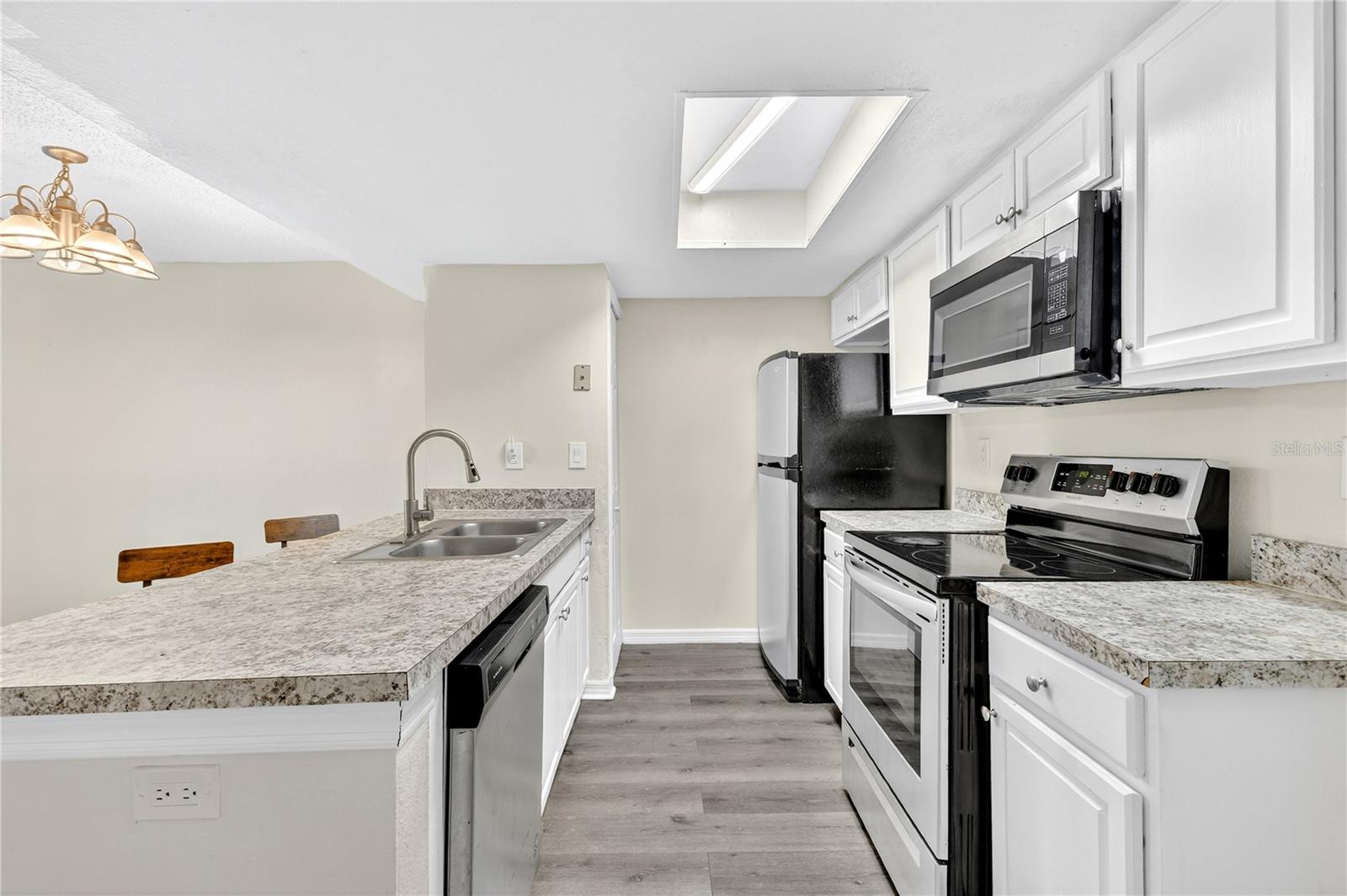 VILLAS AT SOMERSET THE - Residential