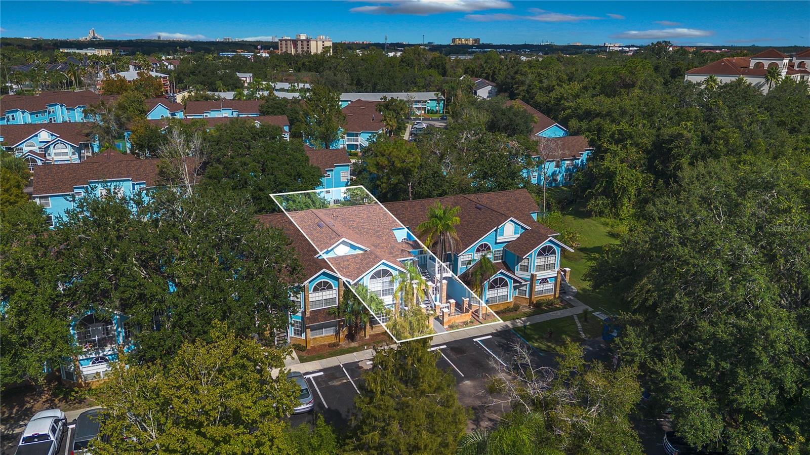 VILLAS AT SOMERSET THE - Residential