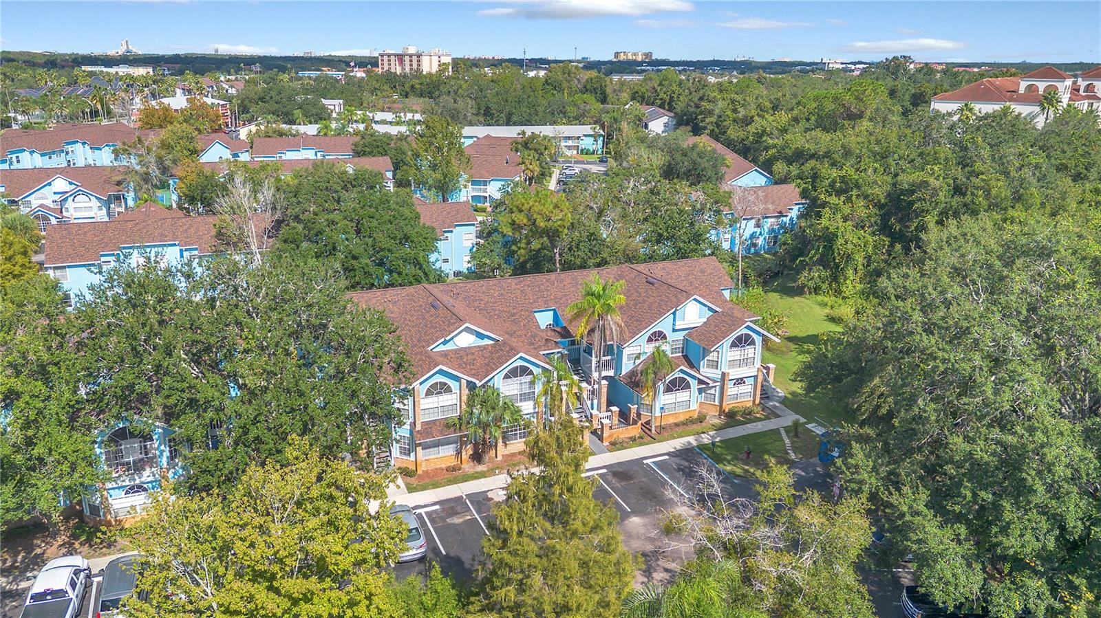 VILLAS AT SOMERSET THE - Residential