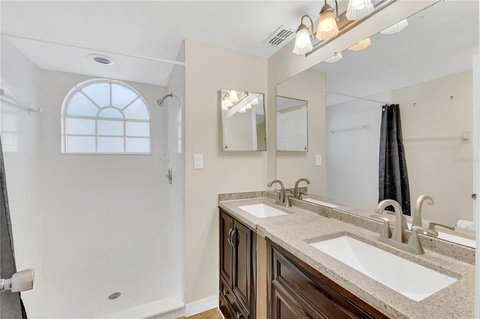 VILLAS AT SOMERSET THE - Residential