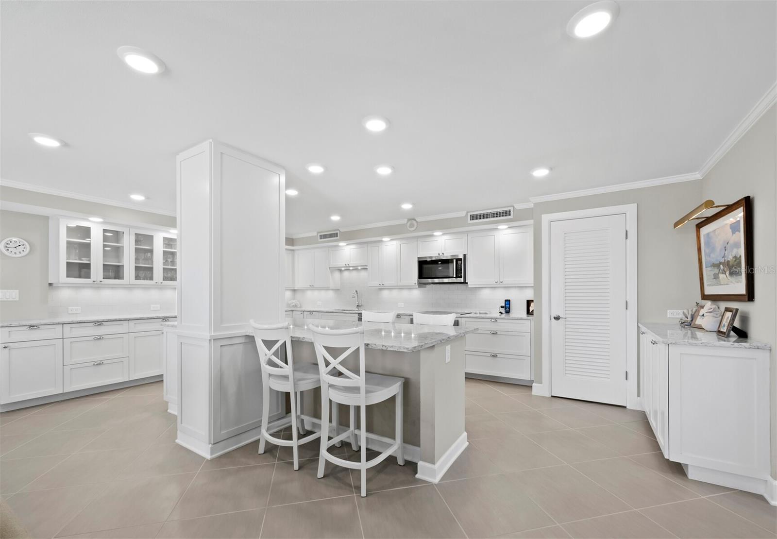 ISLANDER CLUB OF LONGBOAT - Residential