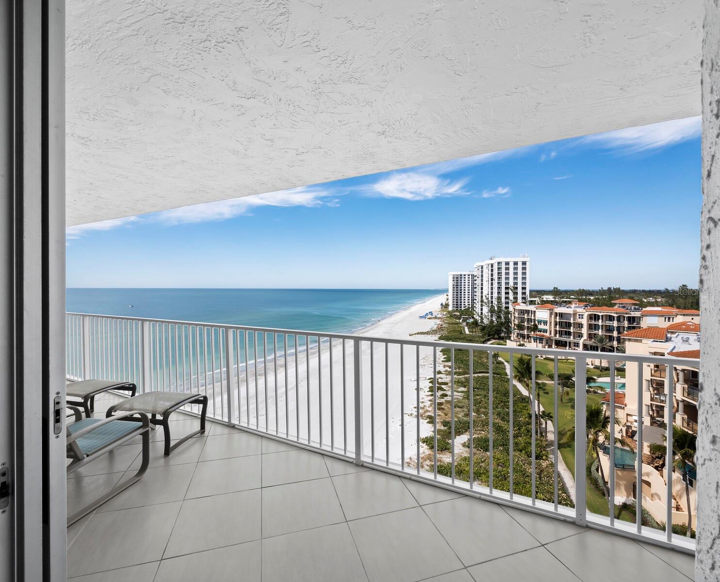 ISLANDER CLUB OF LONGBOAT - Residential