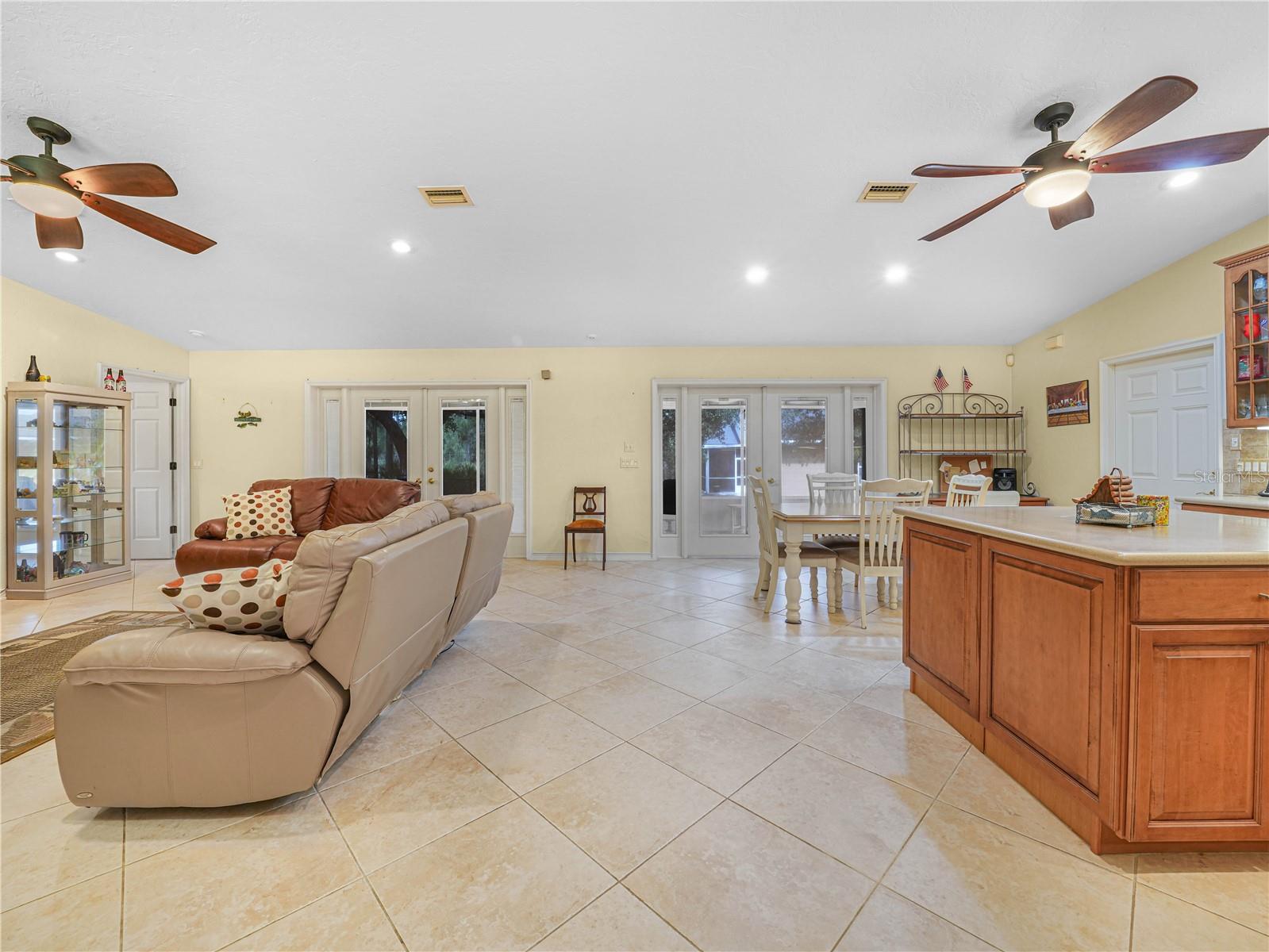 ORANGE BLOSSOM ESTATE - Residential