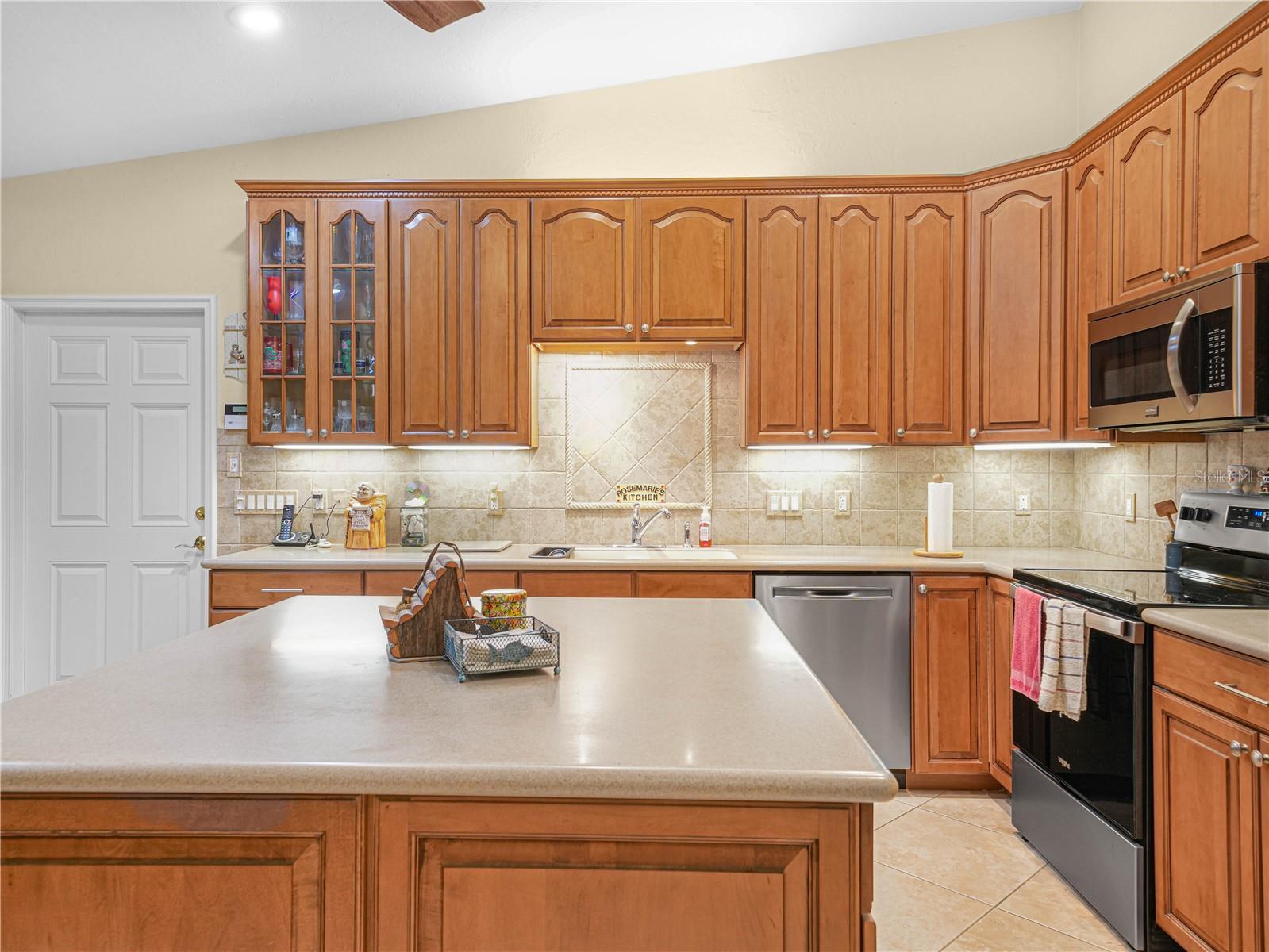 ORANGE BLOSSOM ESTATE - Residential