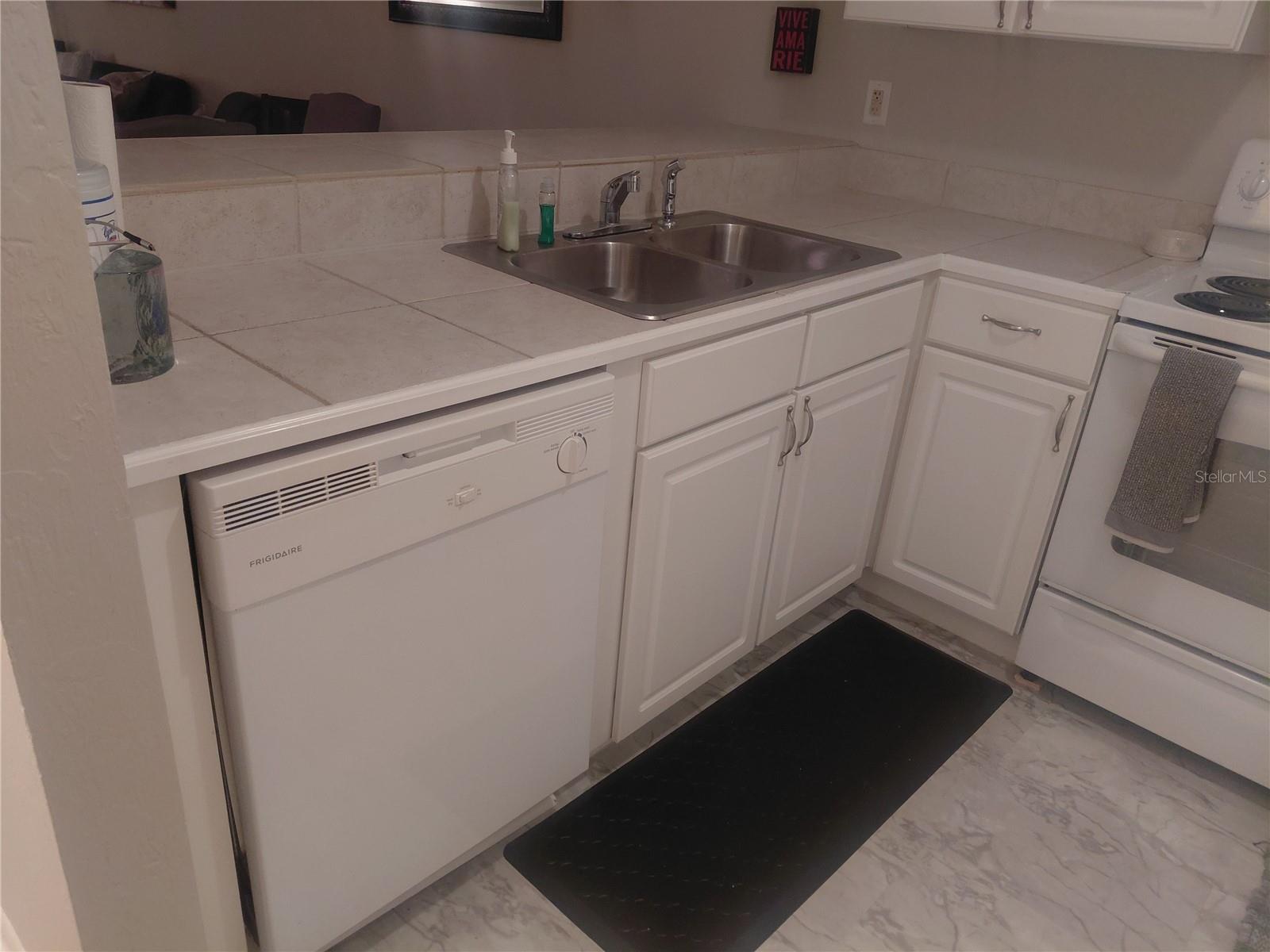 TREEHOUSE VILLAGE - Residential