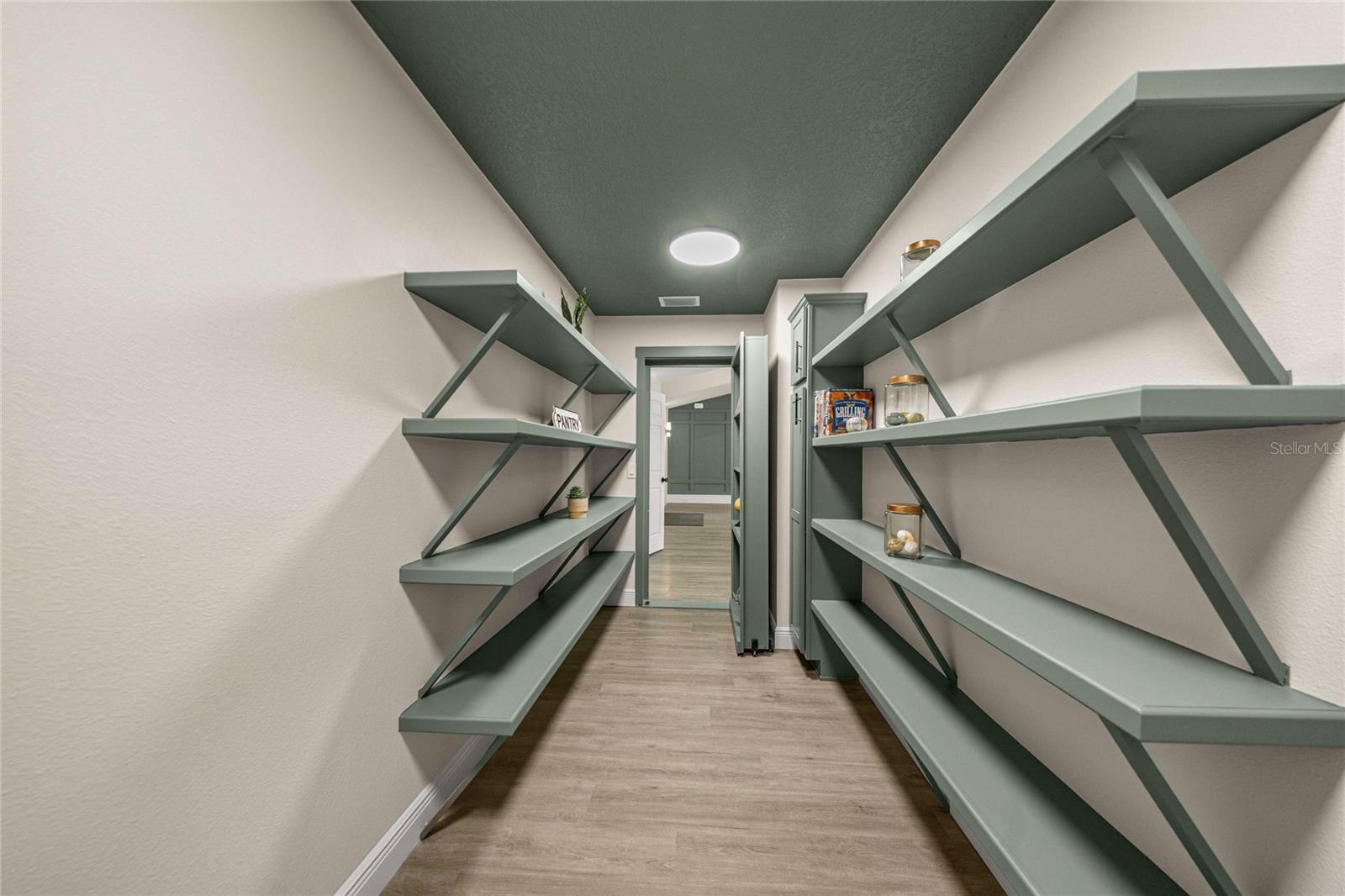 OAK RIDGE ESTATE - Residential