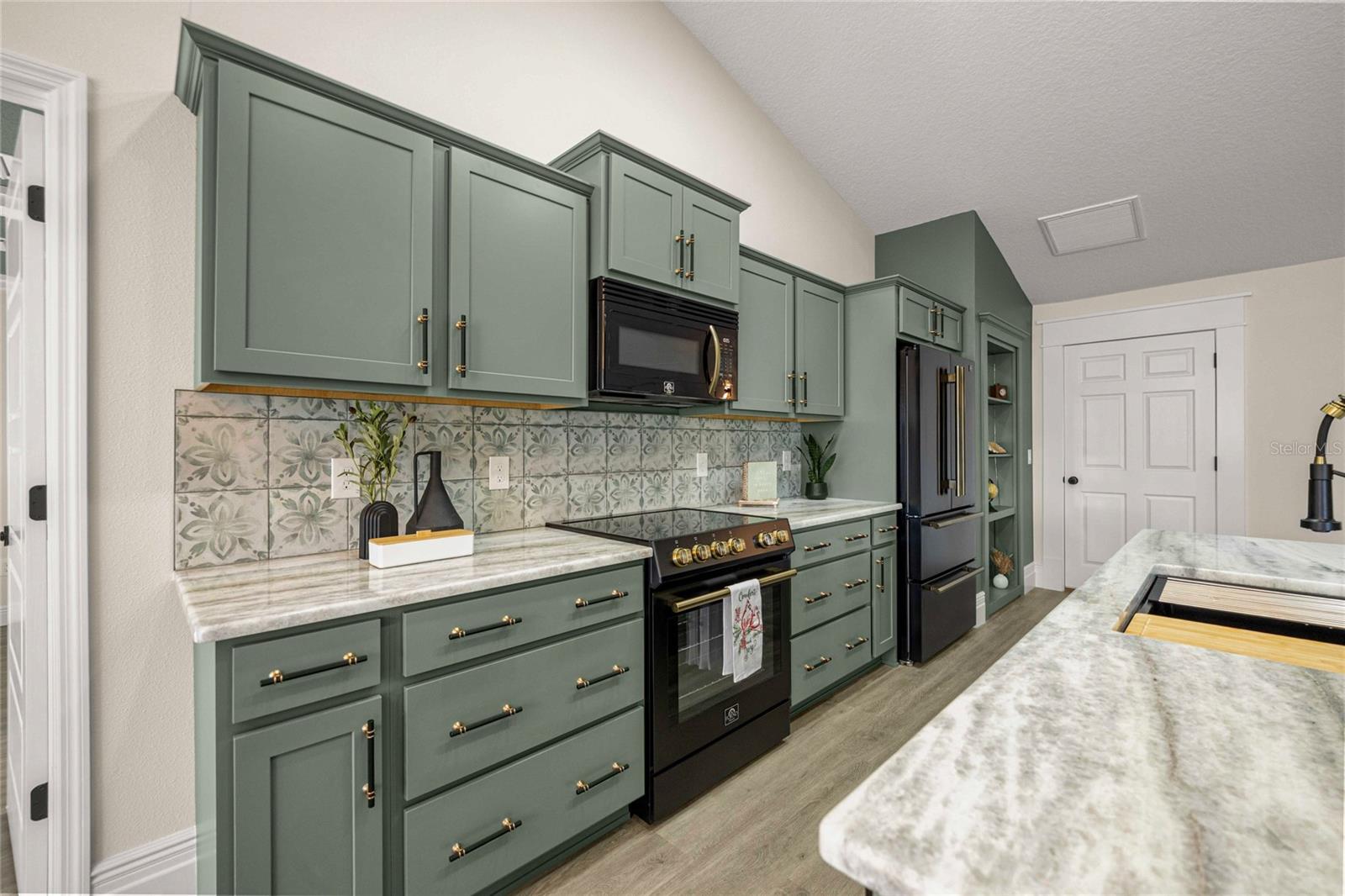 OAK RIDGE ESTATE - Residential