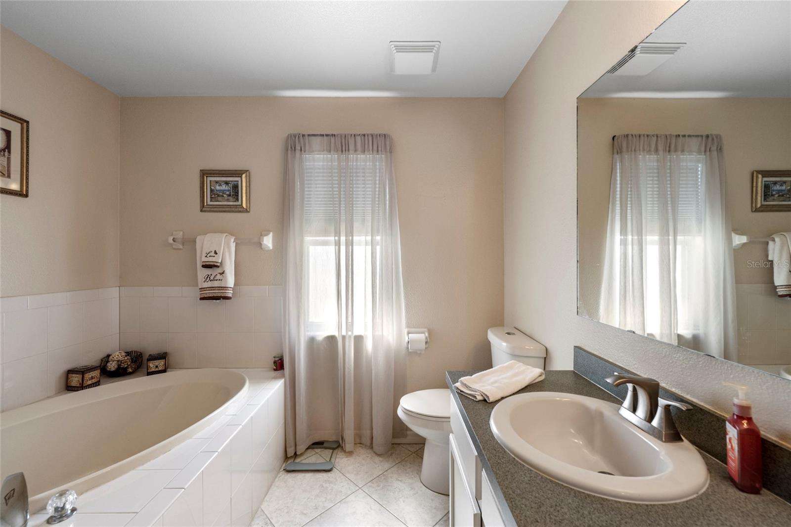 KINGSFIELD PH IV - Residential