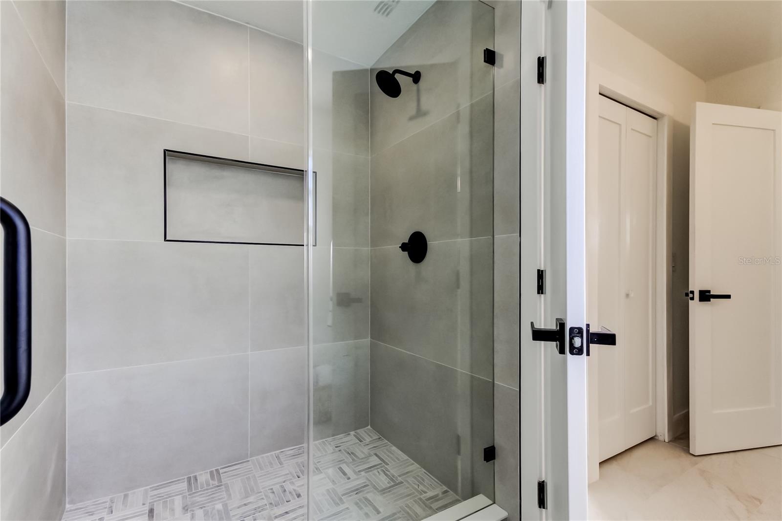 SOMERSET LAKES UNIT THREE PH TWO - Residential