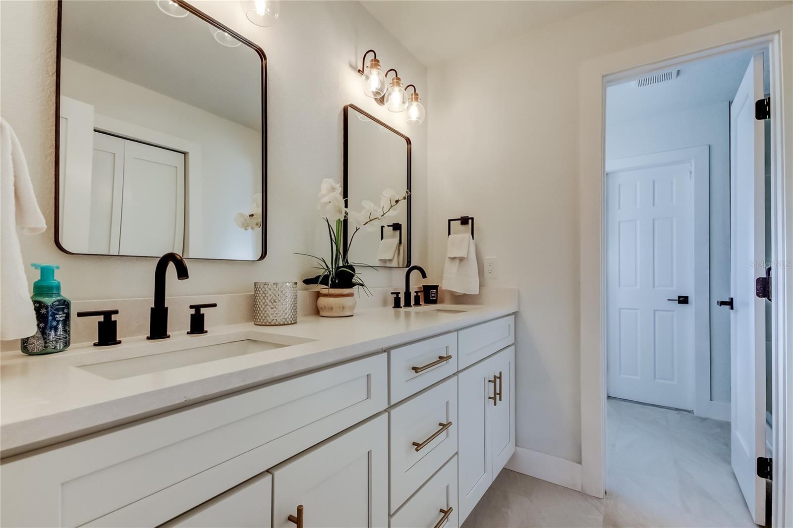 SOMERSET LAKES UNIT THREE PH TWO - Residential