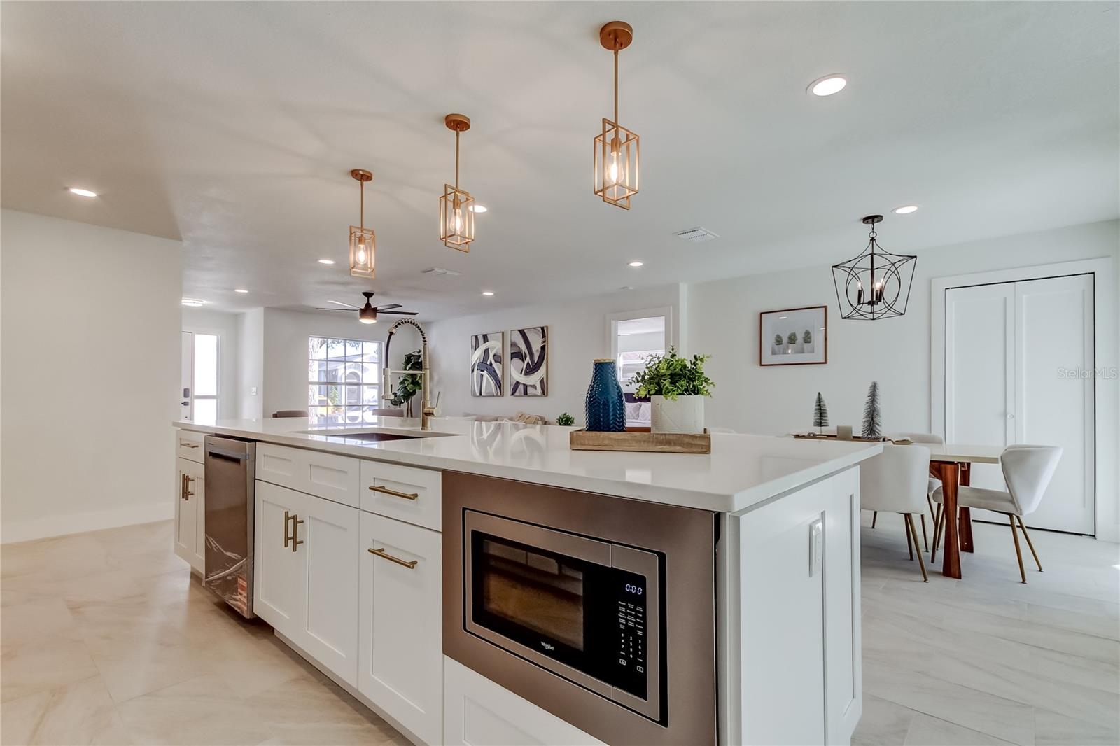 SOMERSET LAKES UNIT THREE PH TWO - Residential