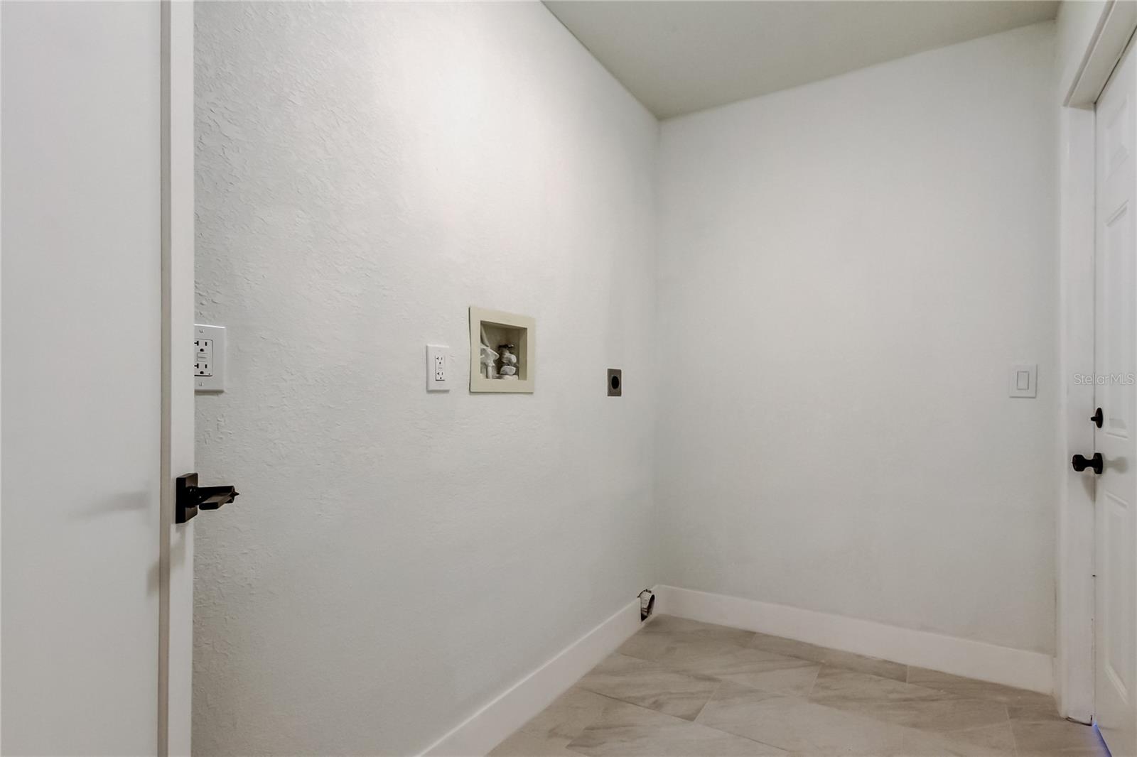 SOMERSET LAKES UNIT THREE PH TWO - Residential