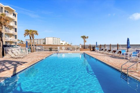 Condominium in DAYTONA BEACH FL 1233 ATLANTIC AVENUE 16.jpg