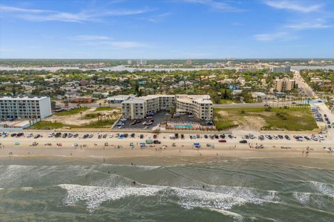 Condominium in DAYTONA BEACH FL 1233 ATLANTIC AVENUE 25.jpg