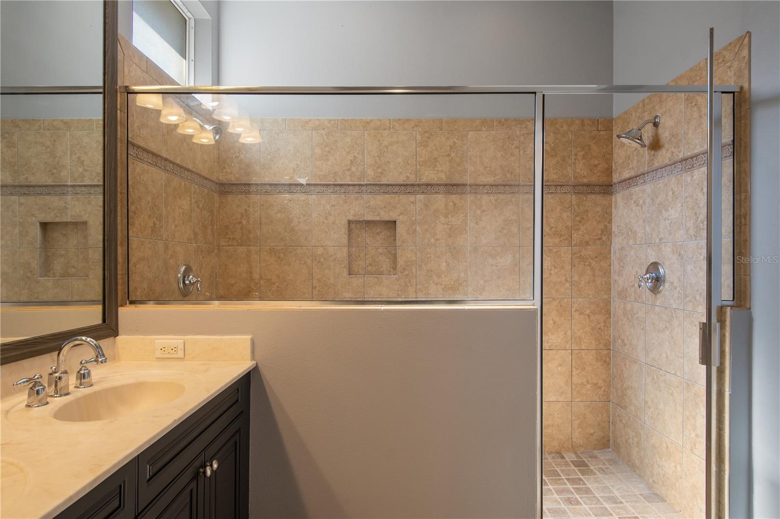 SUMMERPORT PH 03 - Residential