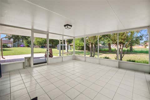 Tiny photo for 500 NE 52nd Court, Ocala, FL 34470 (MLS # OM729240)