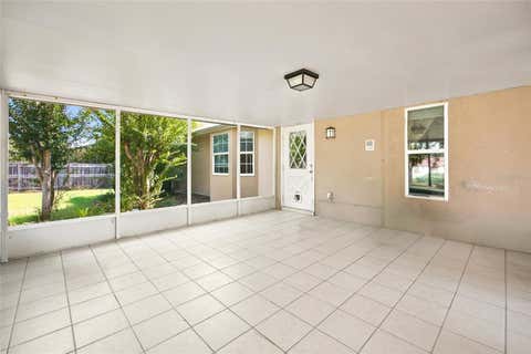 Tiny photo for 500 NE 52nd Court, Ocala, FL 34470 (MLS # OM729240)