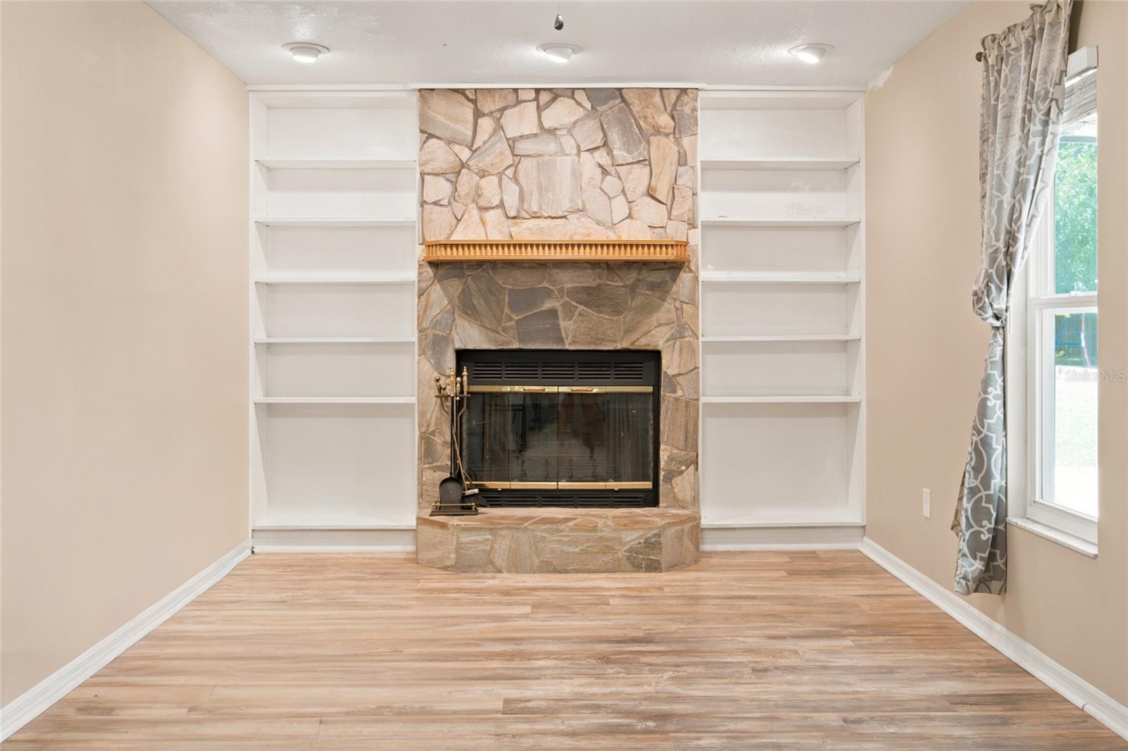500 NE 52ND COURT