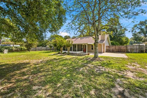 Tiny photo for 500 NE 52nd Court, Ocala, FL 34470 (MLS # OM729240)