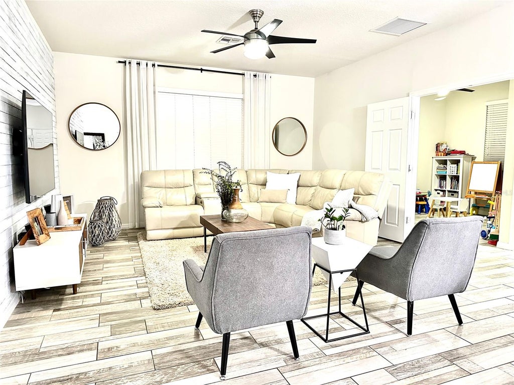 Photo of 3596 Southern Cross Loop, Kissimmee, FL 34744 (MLS # S5151626)