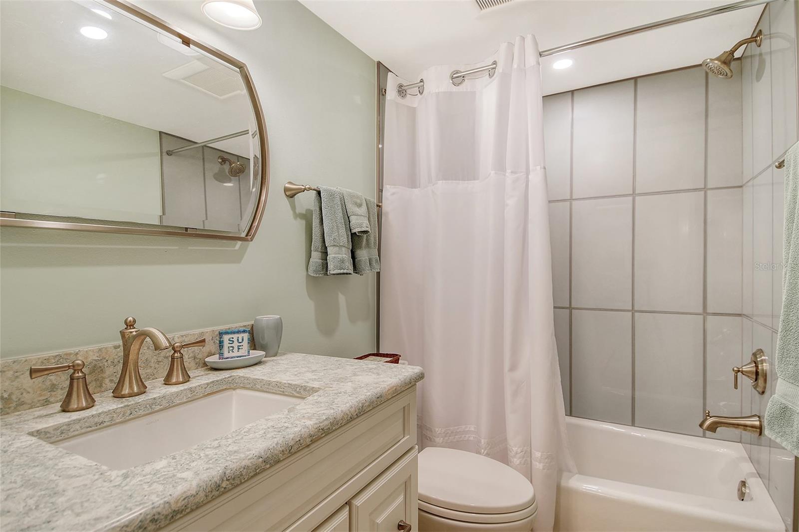 GULF & BAY CLUB PH 5 - Residential