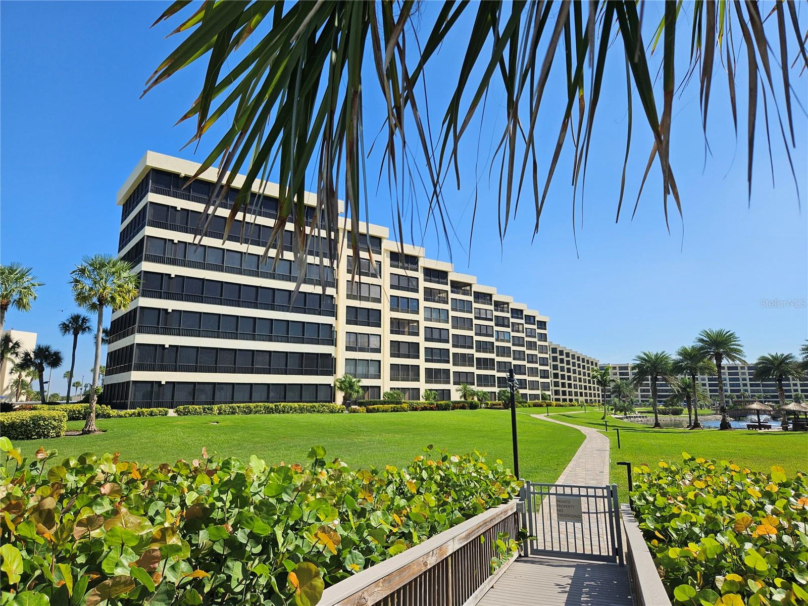 GULF & BAY CLUB PH 5 - Residential