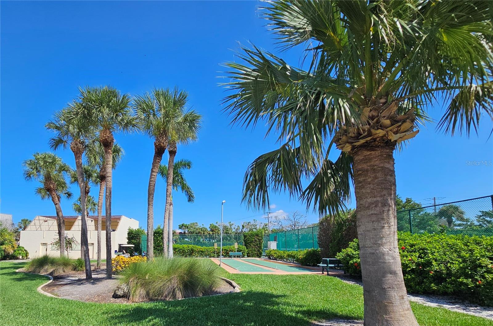 GULF & BAY CLUB PH 5 - Residential