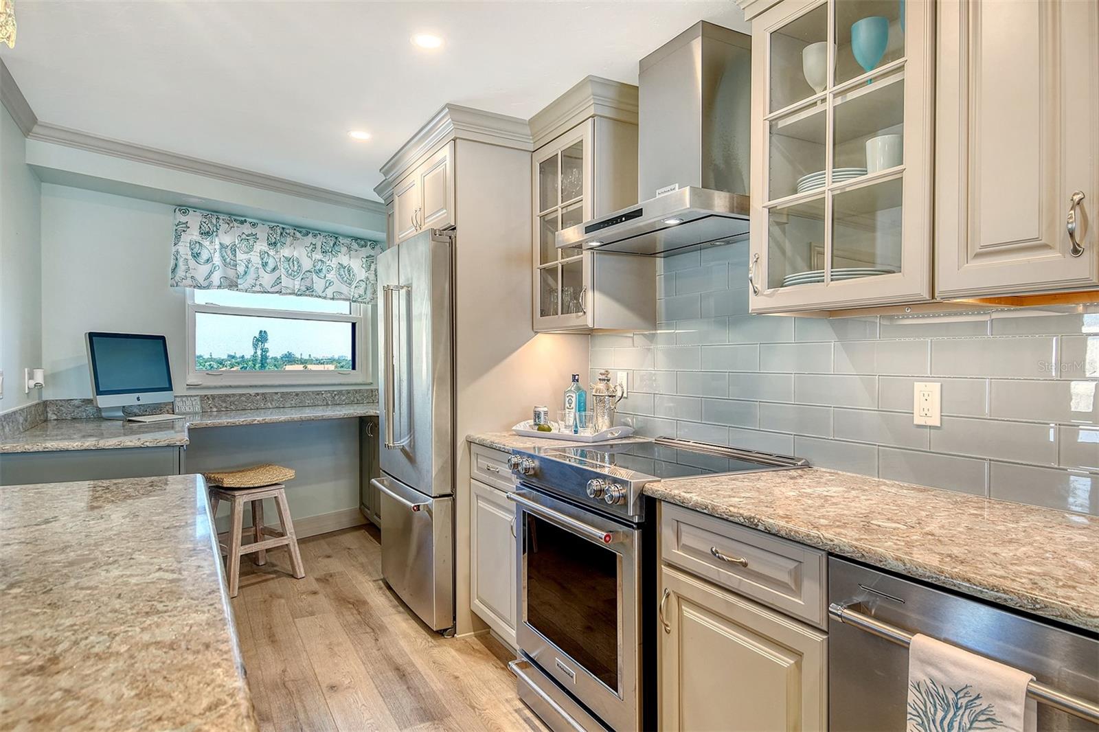 GULF & BAY CLUB PH 5 - Residential