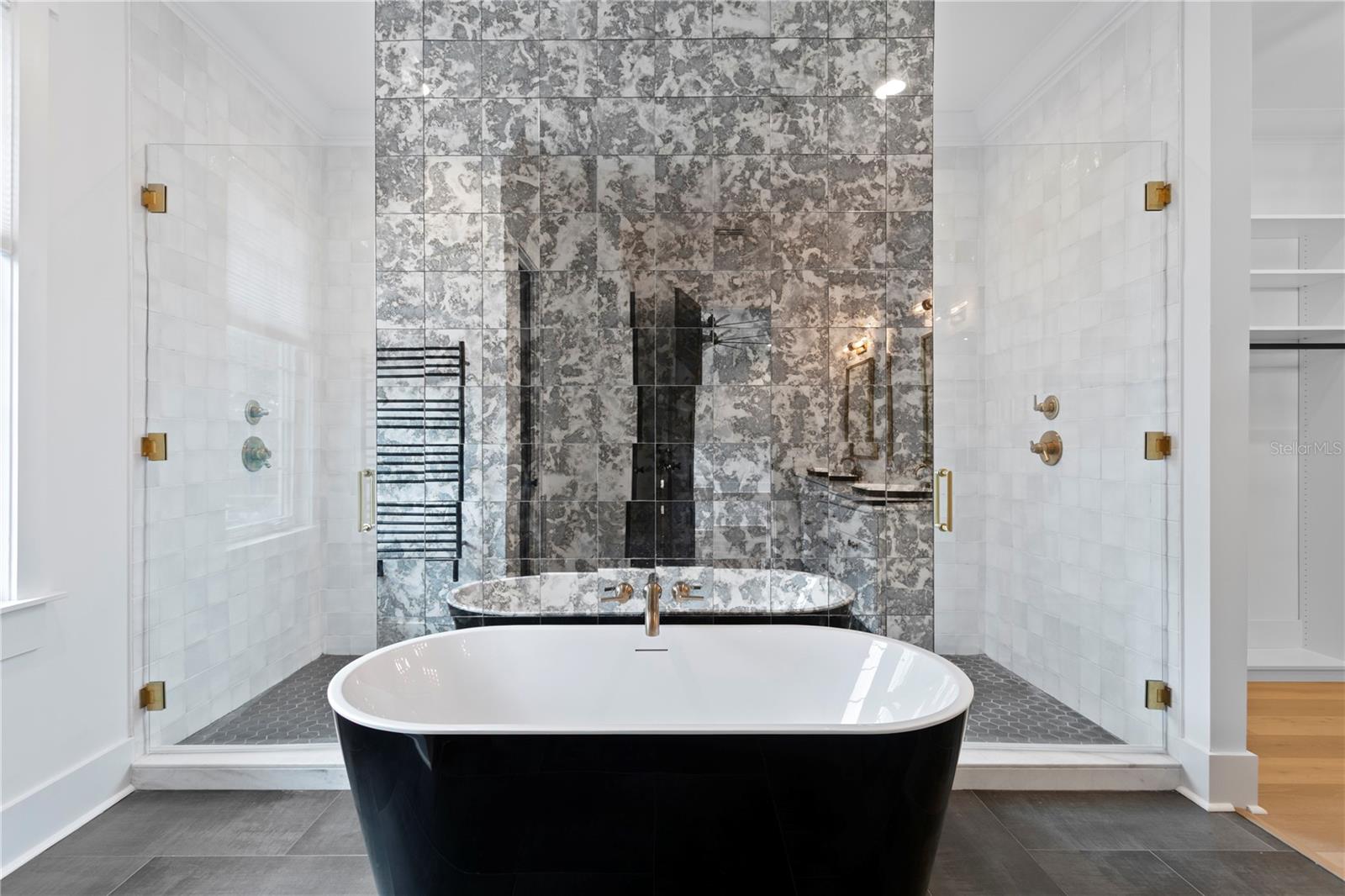 RIDGEWOOD PARK - Residential