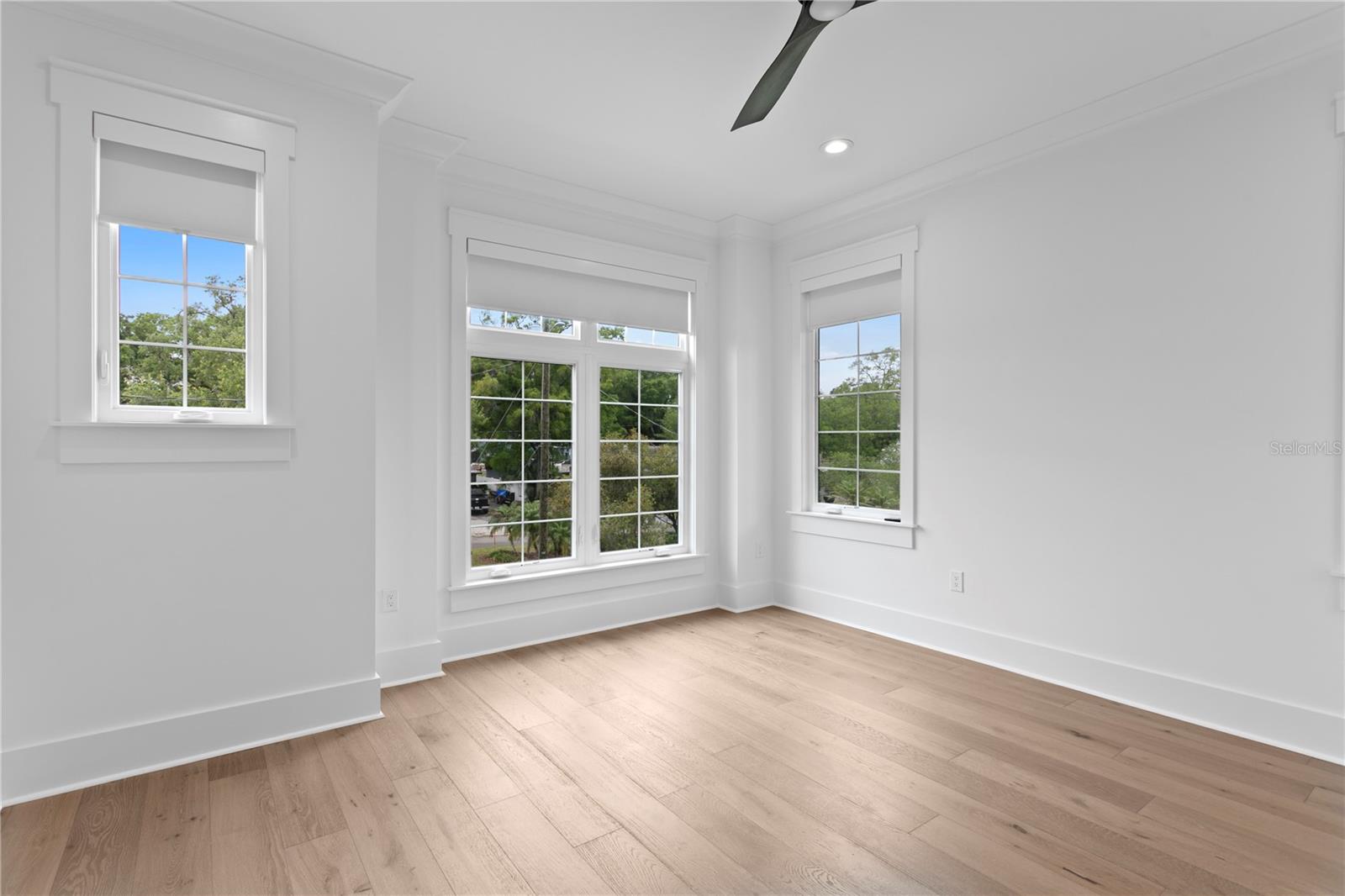 RIDGEWOOD PARK - Residential