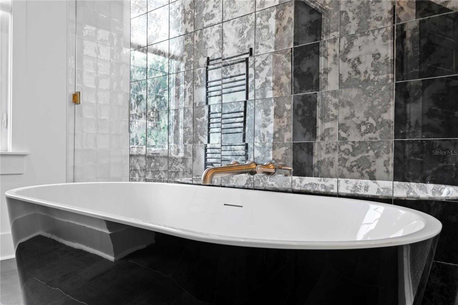 RIDGEWOOD PARK - Residential