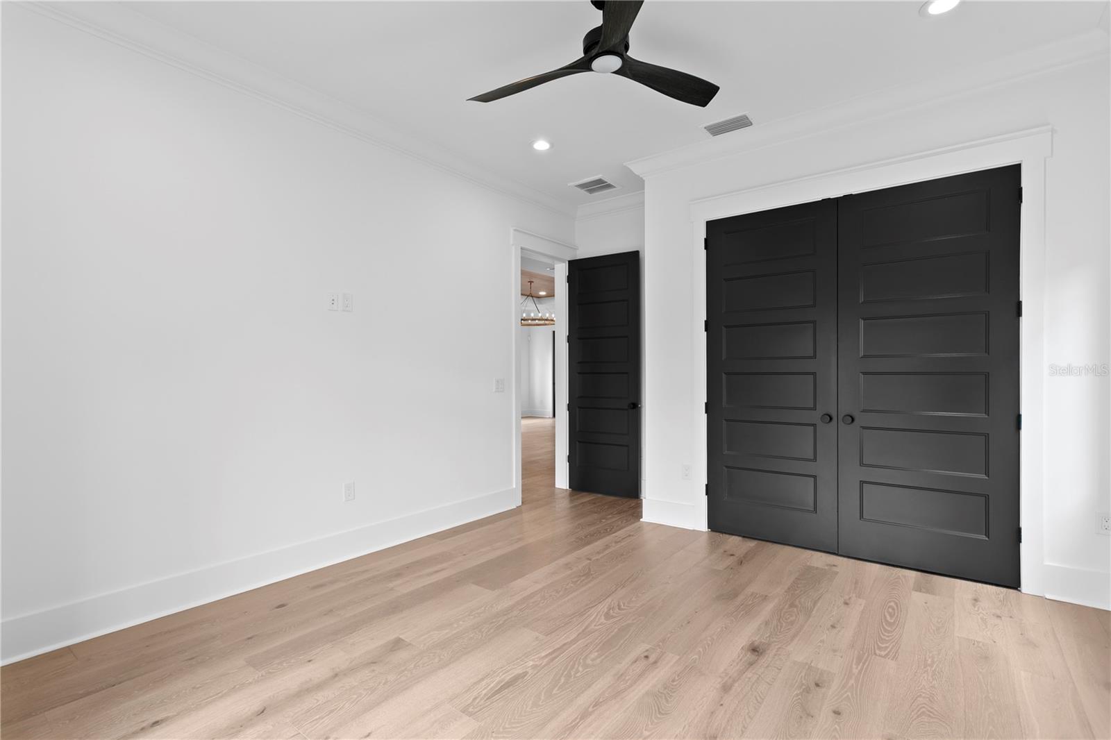 RIDGEWOOD PARK - Residential