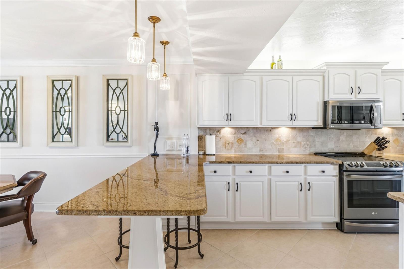 WHISPERING SANDS SEC 7 - Residential