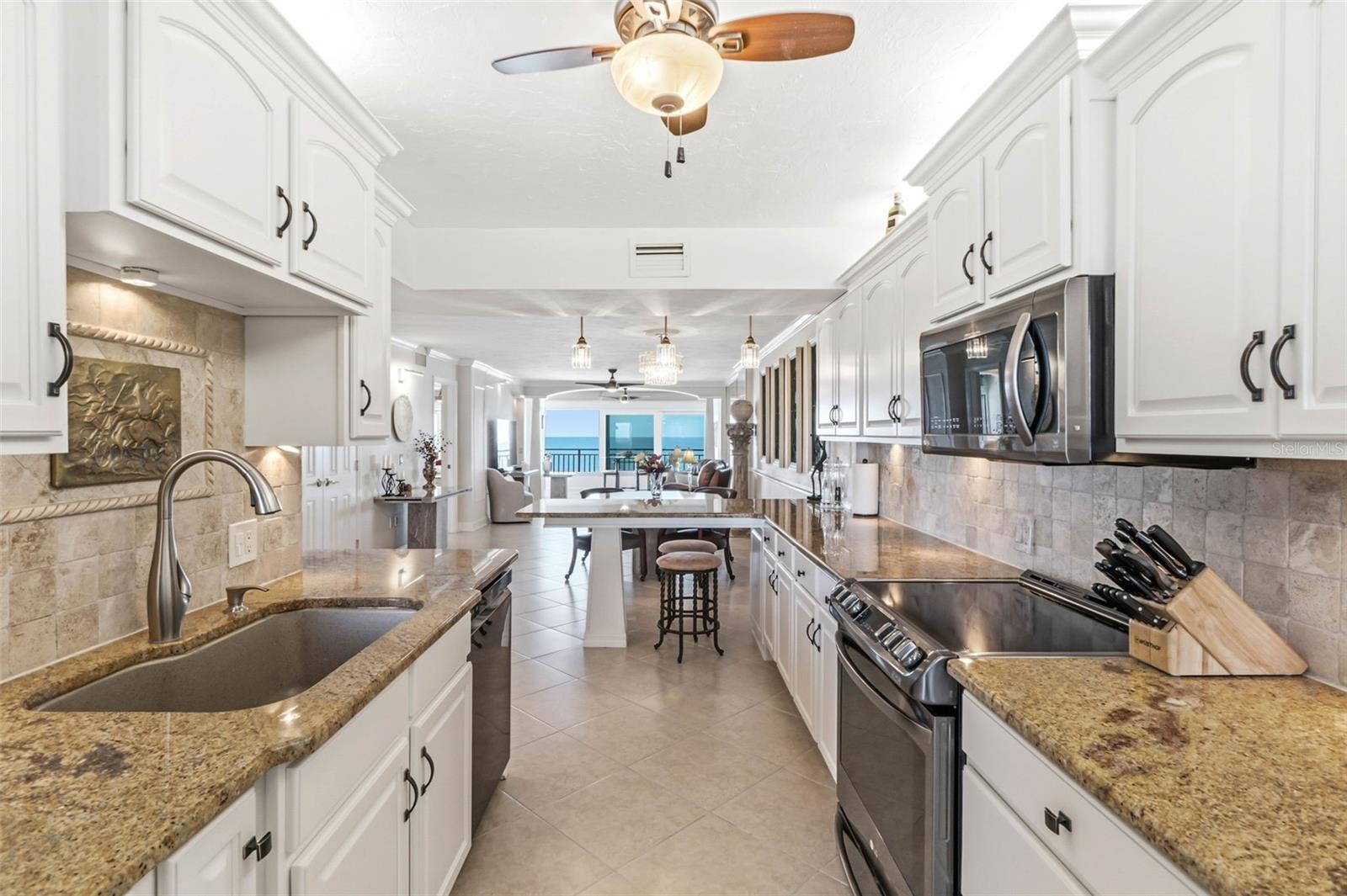 WHISPERING SANDS SEC 7 - Residential