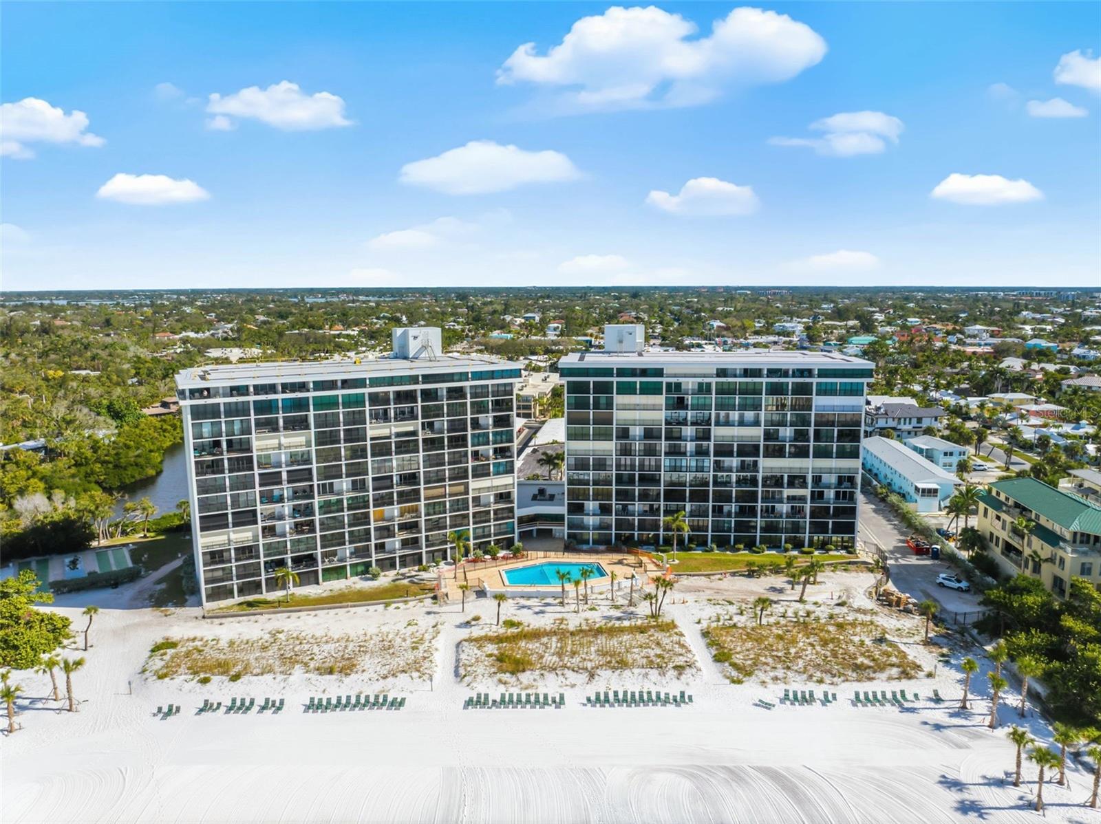 WHISPERING SANDS SEC 7 - Residential