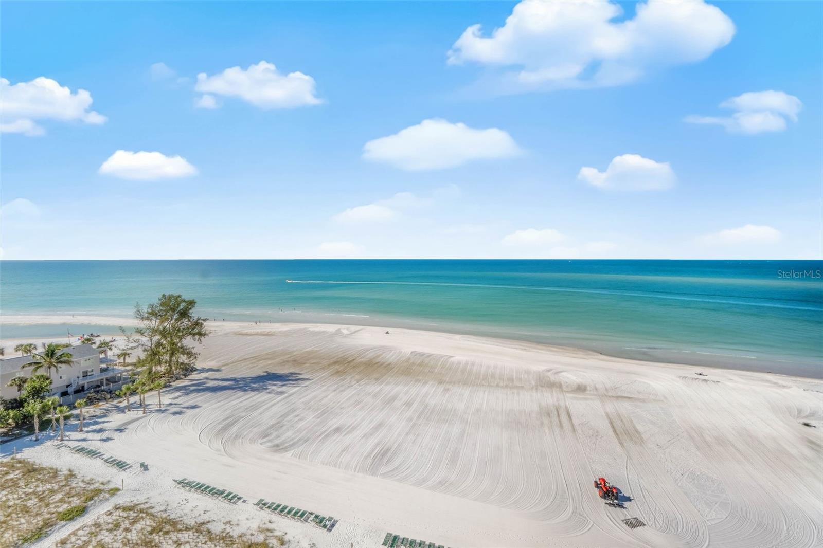 WHISPERING SANDS SEC 7 - Residential