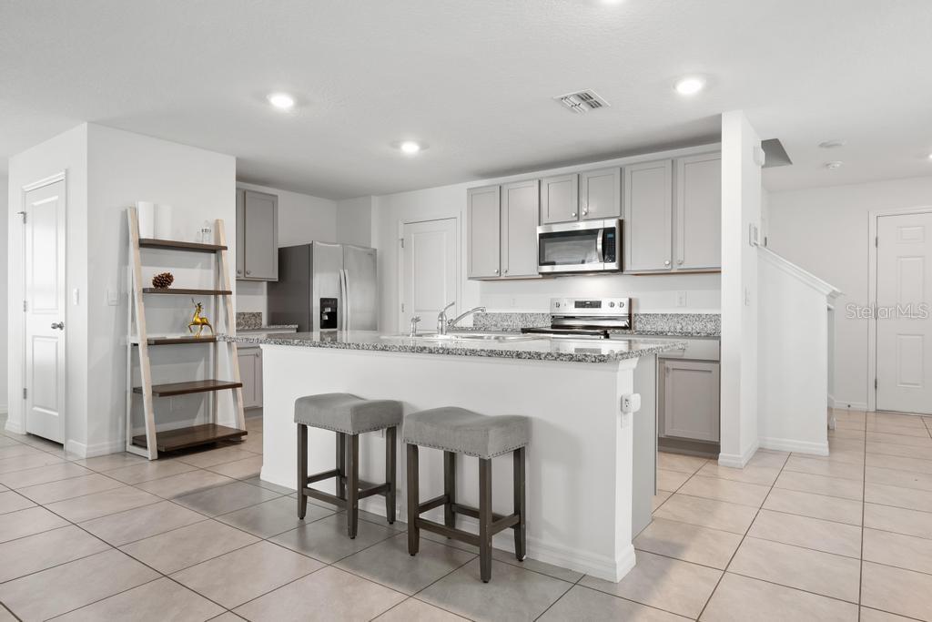 EVERGREEN PH I - Residential Lease