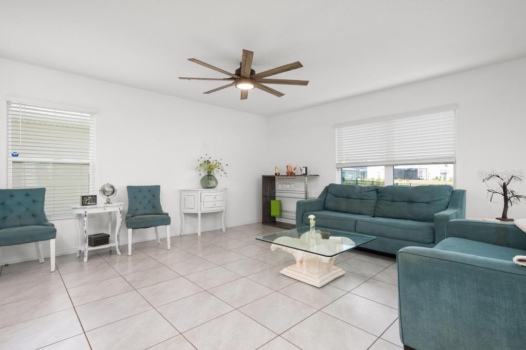 EVERGREEN PH I - Residential Lease