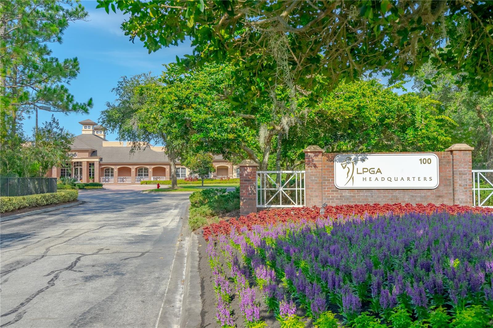 276 GALA CIRCLE