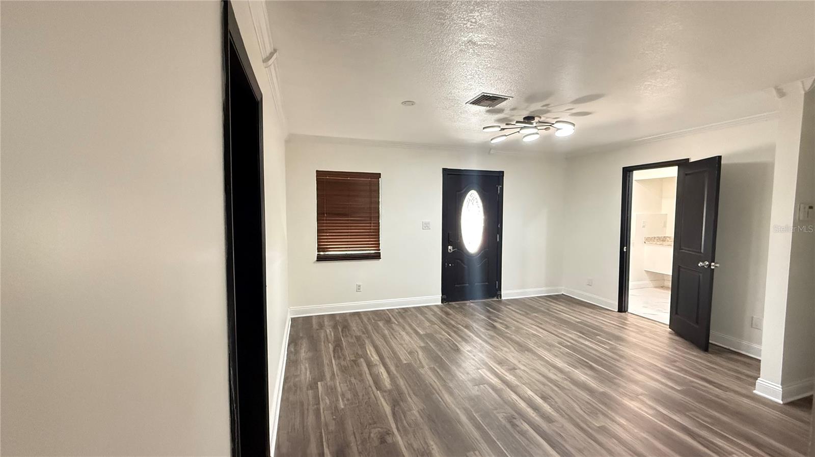 7017 BAYWOOD DRIVE