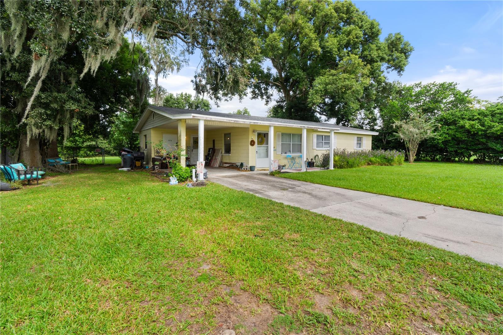1572 CHURCHILL COURT