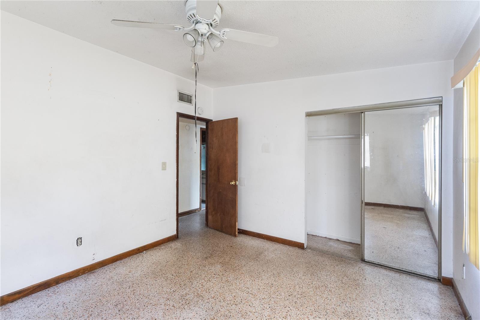 ELIZABETH COURT - Residential